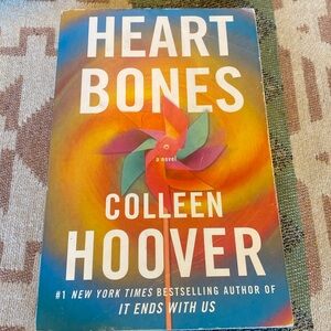 Heartbones by Colleen Hoover